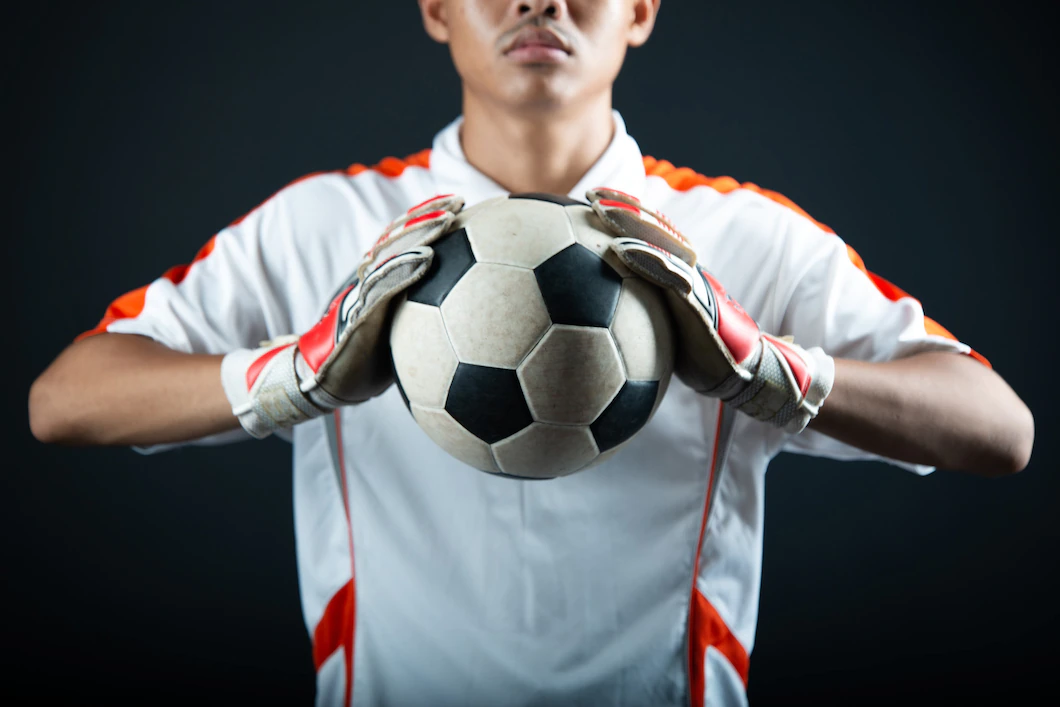 homem de futebol jovem goleiro isolado da equipe de futebol